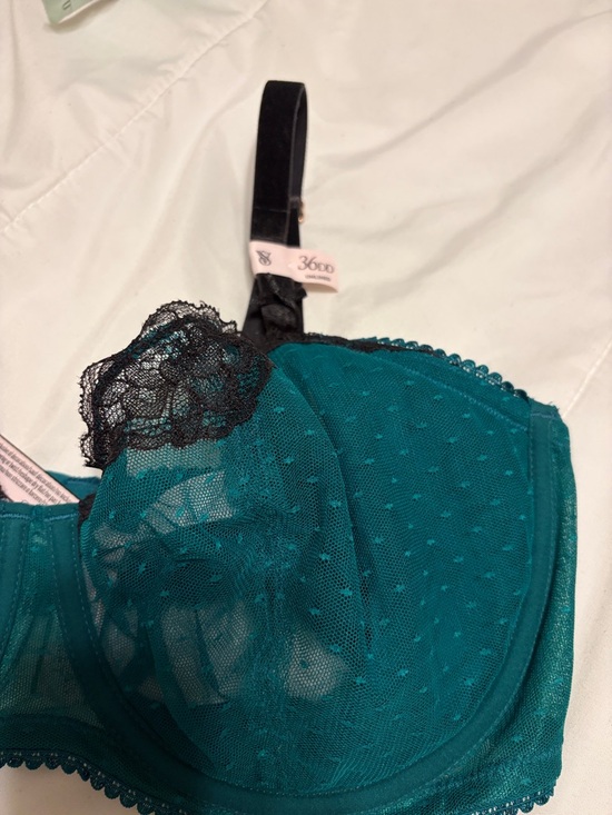 Victoria's Secret Teal Mesh Underwire Bra with Black Lace - Picture 3 of 7